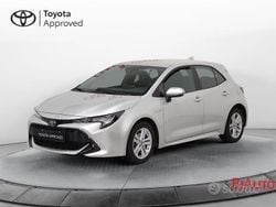 Grigio Usata 2022 Toyota Corolla Active Tre volumi | 18.500 € (Buon prezzo)