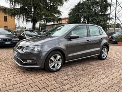 Grigio Usata 2017 VW Polo Trendline Tre volumi | 8390 € (Buon prezzo)