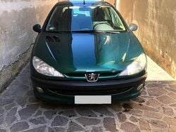 Verde Usata 2002 Peugeot 206 Tre volumi | 700 € (Super prezzo)