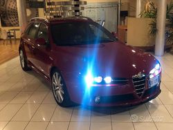 Rosso Usata 2009 Alfa Romeo 159 Distinctive Station wagon | 8900 € (Cara)