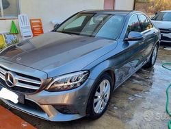 Grigio Usata 2019 Mercedes C220 Tre volumi | 23.300 €