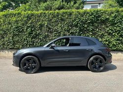 Grigio Usata 2016 Porsche Macan SUV | 38.900 € (Ottimo prezzo)