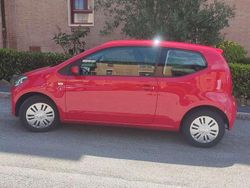 Rosso Usata 2013 VW up! Due volumi | 6299 € (Buon prezzo)