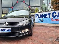 Nero Usata 2014 VW Polo Comfortline Tre volumi | 8499 € (Buon prezzo)