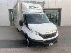 Bianco Usata 2023 Iveco Daily Furgone | 39.250 € (Molto cara)