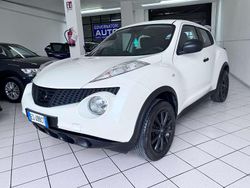 Bianco perlato Usata 2013 Nissan Juke Visia SUV | 7950 € (Buon prezzo)