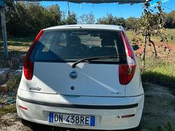 Usata 2008 Fiat Punto Tre volumi | 700 €