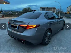 Usata 2018 Alfa Romeo Giulia Tre volumi | 20.000 € (Buon prezzo)
