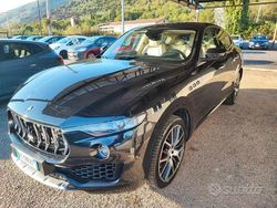 Nero Usata 2017 Maserati Levante SUV | 27.000 € (Super prezzo)
