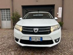 Bianco Usata 2013 Dacia Sandero Lauréate Tre volumi | 3500 € (Ottimo prezzo)