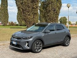 Grigio Usata 2022 Kia Stonic Style SUV | 13.900 € (Buon prezzo)