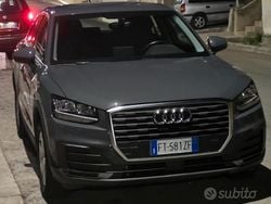 Grigio Usata 2019 Audi Q2 Premium SUV | 21.000 €