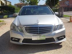 Argento Usata 2009 Mercedes E250 Avantgarde Tre volumi | 7200 € (Buon prezzo)