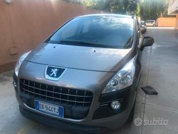 Grigio Usata 2009 Peugeot 3008 Monovolume | 3500 €