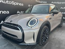Grigio Usata 2024 Mini Cooper Essential Due volumi | 25.990 € (Buon prezzo)