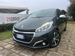 Grigio Usata 2017 Peugeot 208 Allure Due volumi | 8900 € (Buon prezzo)