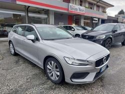 Argento metallizzato Usata 2021 Volvo V60 Business Edition Station wagon | 26.900 € (Buon prezzo)