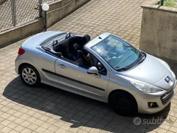 Usata 2010 Peugeot 207 Cabrio | 6500 €