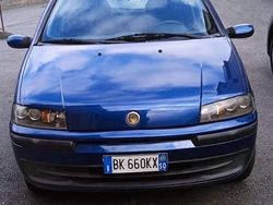 Blu Usata 2000 Fiat Punto Due volumi | 1000 € (Buon prezzo)