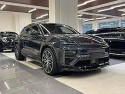 Vulkangrau metallic Usata 2025 Porsche Macan Turbo SUV | 108.900 € (Ottimo prezzo)