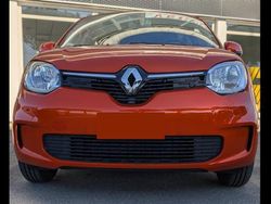 Arancione Usata 2022 Renault Twingo Intens Due volumi | 13.500 € (Cara)