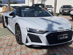 Bianco Usata 2020 Audi R8 Spyder Ambiente Cabrio | 142.490 € (Molto cara)