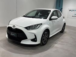 Bianco Usata 2023 Toyota Yaris Tre volumi | 14.500 € (Buon prezzo)