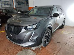 Grigio platinium Usata 2023 Peugeot 2008 Allure SUV | 17.950 € (Ottimo prezzo)