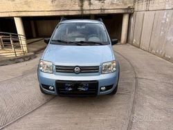 Usata 2005 Fiat Panda 4x4 Climbing Due volumi | 4950 € (Buon prezzo)