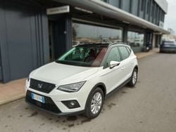 Bianco candy nero midnight Usata 2021 Seat Arona Style SUV | 16.400 € (Cara)