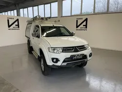 Bianco pastello Usata 2014 Mitsubishi L200 Intense+ Pick-up | 6800 € (Super prezzo)