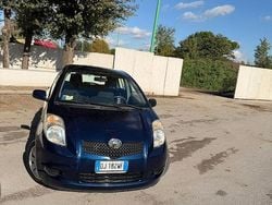 Blu Usata 2007 Toyota Yaris Tre volumi | 3300 € (Buon prezzo)