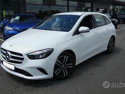 Bianco Usata 2022 Mercedes B180 Monovolume | 21.000 € (Buon prezzo)