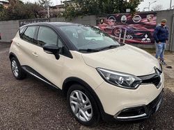 Beige Usata 2016 Renault Captur Intens SUV | 7499 € (Super prezzo)