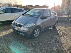 Grigio Usata 2008 Mercedes A160 Avantgarde Tre volumi | 4900 € (Molto cara)