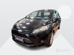 Nero Usata 2010 Ford Fiesta Tre volumi | 5500 € (Cara)