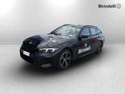 Black sapphire metallizzato Usata 2024 BMW 318 Shadowline Station wagon | 48.400 € (Molto cara)