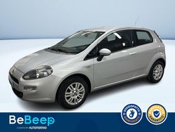 Argento metallizzato Usata 2015 Fiat Punto Young Tre volumi | 8500 € (Molto cara)