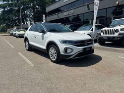 Bianco Usata 2022 VW T-Roc Style SUV | 23.700 € (Buon prezzo)
