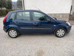 Blu Usata 2006 Ford Fiesta Tre volumi | 1100 € (Super prezzo)