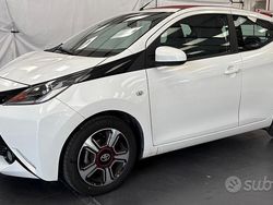 Bianco Usata 2017 Toyota Aygo Due volumi | 10.000 € (Buon prezzo)