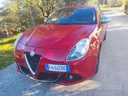 Rosso Usata 2012 Alfa Romeo Giulietta Due volumi | 6000 €