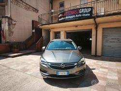 Grigio Usata 2018 Opel Astra Business Station wagon | 7900 € (Buon prezzo)