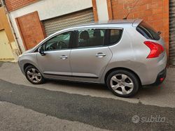 Grigio Usata 2010 Peugeot 3008 Tre volumi | 3400 € (Buon prezzo)