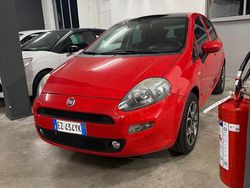 Rosso Usata 2015 Fiat Punto Tre volumi | 5800 € (Buon prezzo)