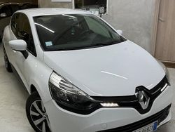 Bianco Usata 2016 Renault Clio IV Tre volumi | 5990 € (Ottimo prezzo)