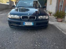 Usata 1999 BMW 320 Tre volumi | 1800 € (Ottimo prezzo)
