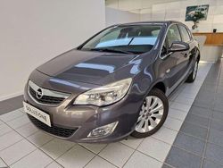 Grigio Usata 2010 Opel Astra Cosmo Tre volumi | 4850 € (Buon prezzo)