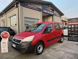 Rosso ardente Usata 2017 Peugeot TePee Furgone | 9450 € (Buon prezzo)