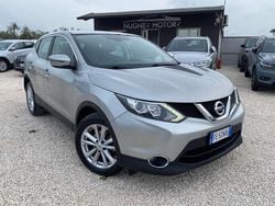 Argento Usata 2016 Nissan Qashqai Tekna SUV | 10.899 € (Buon prezzo)